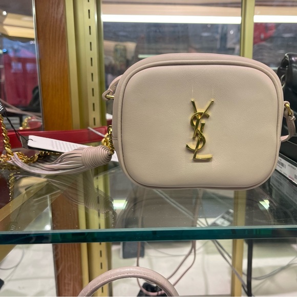 Saint Laurent Blogger Bag - Picture 15 of 17